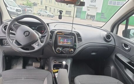 Renault Kaptur I рестайлинг, 2017 год, 1 650 000 рублей, 4 фотография