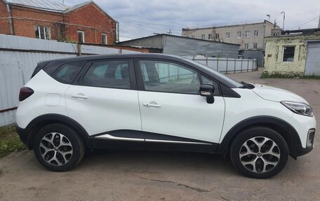 Renault Kaptur I рестайлинг, 2017 год, 1 650 000 рублей, 5 фотография