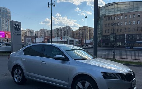 Skoda Octavia, 2019 год, 1 990 000 рублей, 4 фотография