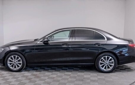 Mercedes-Benz E-Класс, 2020 год, 2 600 000 рублей, 6 фотография