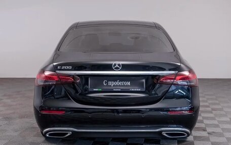 Mercedes-Benz E-Класс, 2020 год, 2 600 000 рублей, 5 фотография
