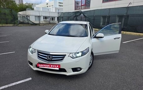 Honda Accord VIII рестайлинг, 2011 год, 1 250 000 рублей, 2 фотография