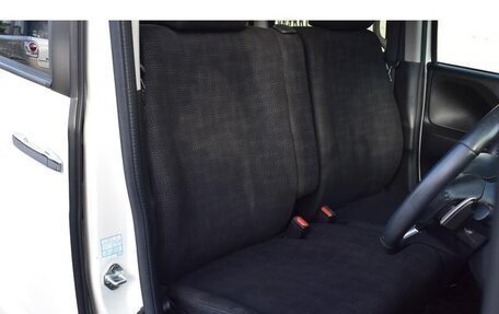 Honda N-BOX II, 2017 год, 688 737 рублей, 13 фотография