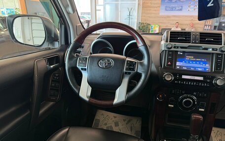 Toyota Land Cruiser Prado 150 рестайлинг 2, 2016 год, 5 499 900 рублей, 14 фотография