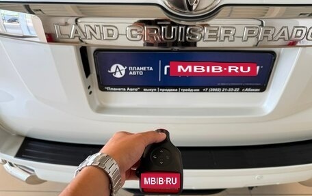 Toyota Land Cruiser Prado 150 рестайлинг 2, 2016 год, 5 499 900 рублей, 26 фотография
