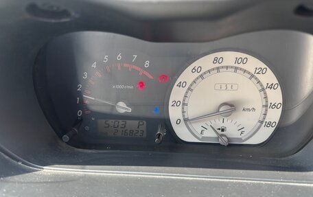 Toyota Ist II, 2002 год, 270 000 рублей, 10 фотография