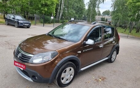 Renault Sandero I, 2013 год, 585 000 рублей, 3 фотография