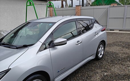 Nissan Leaf II, 2018 год, 1 800 000 рублей, 6 фотография