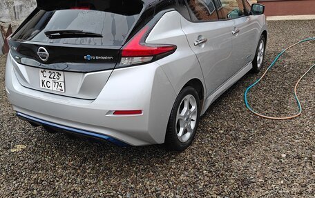 Nissan Leaf II, 2018 год, 1 800 000 рублей, 8 фотография