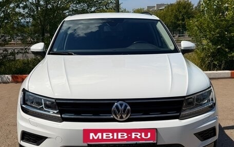 Volkswagen Tiguan II, 2020 год, 2 650 000 рублей, 2 фотография