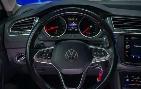 Volkswagen Tiguan II, 2021 год, 2 390 000 рублей, 25 фотография
