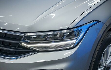 Volkswagen Tiguan II, 2021 год, 2 390 000 рублей, 17 фотография