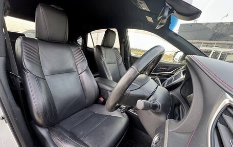 Toyota Harrier, 2019 год, 1 850 000 рублей, 14 фотография
