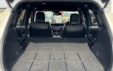 Toyota Harrier, 2019 год, 1 850 000 рублей, 18 фотография
