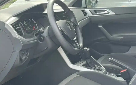 Volkswagen Polo, 2022 год, 950 000 рублей, 7 фотография