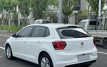 Volkswagen Polo, 2022 год, 950 000 рублей, 6 фотография