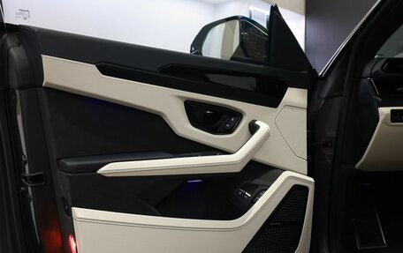 Lamborghini Urus I, 2025 год, 39 990 000 рублей, 14 фотография