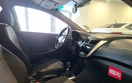 Hyundai Solaris II рестайлинг, 2011 год, 590 000 рублей, 13 фотография
