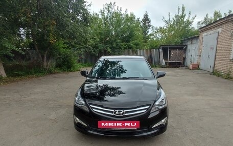 Hyundai Solaris II рестайлинг, 2016 год, 880 000 рублей, 2 фотография