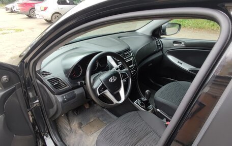 Hyundai Solaris II рестайлинг, 2016 год, 880 000 рублей, 12 фотография