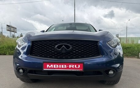 Infiniti FX II, 2013 год, 2 250 000 рублей, 1 фотография
