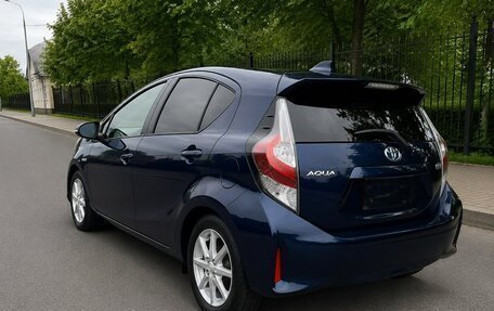 Toyota Aqua I, 2019 год, 930 000 рублей, 6 фотография