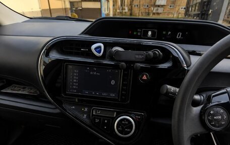 Toyota Aqua I, 2019 год, 930 000 рублей, 10 фотография