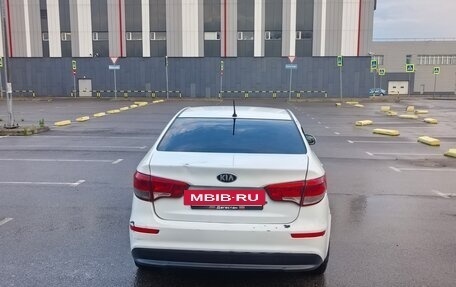 KIA Rio III рестайлинг, 2016 год, 380 000 рублей, 2 фотография