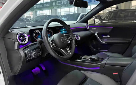 Mercedes-Benz A-Класс, 2023 год, 2 000 000 рублей, 11 фотография