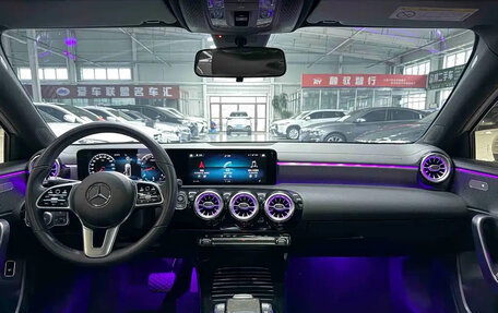 Mercedes-Benz A-Класс, 2023 год, 2 000 000 рублей, 10 фотография