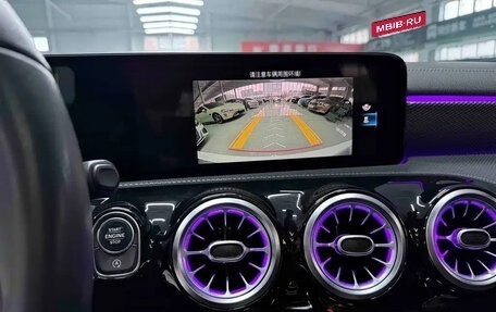 Mercedes-Benz A-Класс, 2023 год, 2 000 000 рублей, 9 фотография