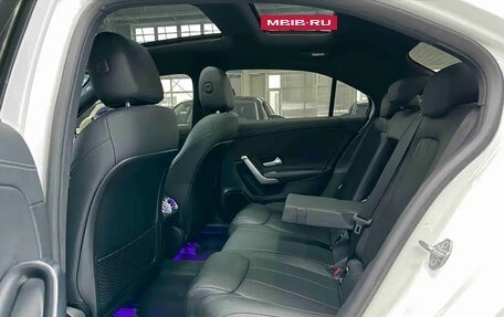 Mercedes-Benz A-Класс, 2023 год, 2 000 000 рублей, 17 фотография