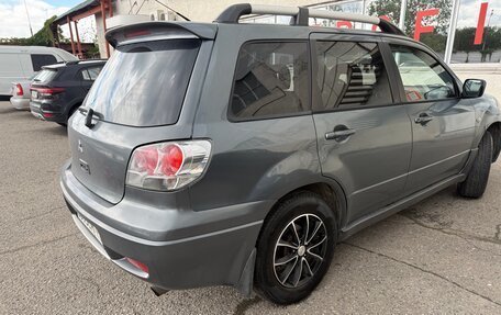 Mitsubishi Outlander III рестайлинг 3, 2003 год, 720 000 рублей, 4 фотография