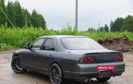 Nissan Skyline, 1994 год, 240 000 рублей, 2 фотография