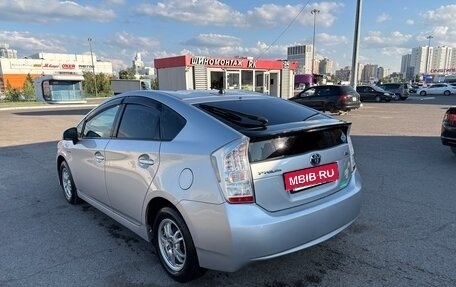 Toyota Prius, 2010 год, 1 050 000 рублей, 2 фотография