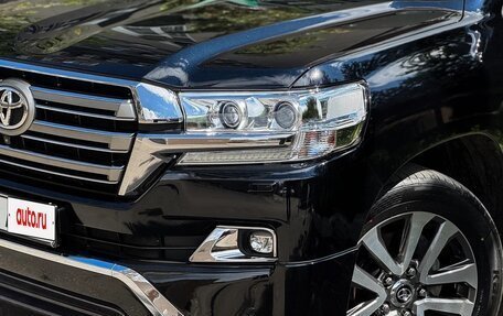 Toyota Land Cruiser 200, 2017 год, 6 199 000 рублей, 3 фотография