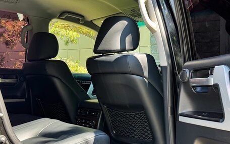 Toyota Land Cruiser 200, 2017 год, 6 199 000 рублей, 26 фотография