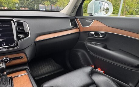 Volvo XC90 II рестайлинг, 2017 год, 4 100 000 рублей, 14 фотография