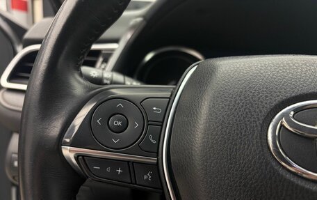 Toyota Camry, 2018 год, 3 199 000 рублей, 9 фотография
