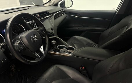 Toyota Camry, 2018 год, 3 199 000 рублей, 20 фотография