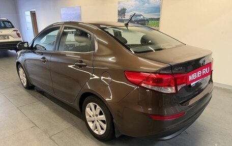 KIA Rio III рестайлинг, 2015 год, 949 700 рублей, 6 фотография