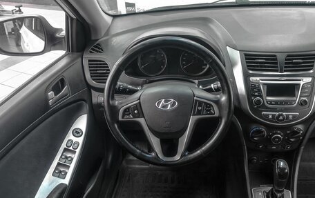 Hyundai Solaris II рестайлинг, 2015 год, 879 900 рублей, 8 фотография