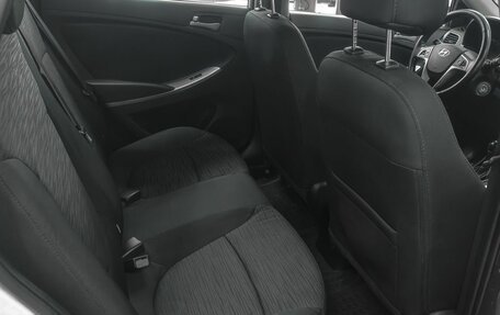 Hyundai Solaris II рестайлинг, 2015 год, 879 900 рублей, 9 фотография