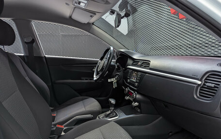 KIA Rio IV, 2018 год, 1 425 000 рублей, 26 фотография