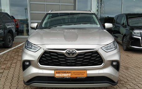 Toyota Highlander, 2025 год, 5 550 000 рублей, 2 фотография