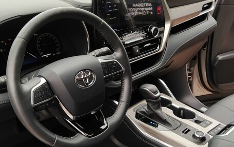Toyota Highlander, 2025 год, 5 550 000 рублей, 25 фотография