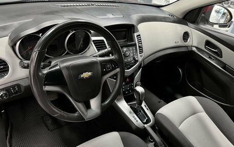 Chevrolet Cruze II, 2011 год, 875 000 рублей, 8 фотография