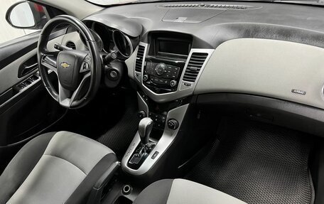 Chevrolet Cruze II, 2011 год, 875 000 рублей, 13 фотография