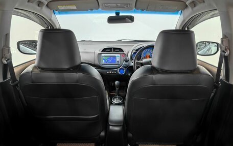 Honda Fit Shuttle I рестайлинг, 2012 год, 1 000 000 рублей, 17 фотография