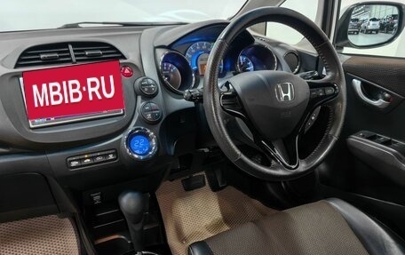 Honda Fit Shuttle I рестайлинг, 2012 год, 1 000 000 рублей, 12 фотография